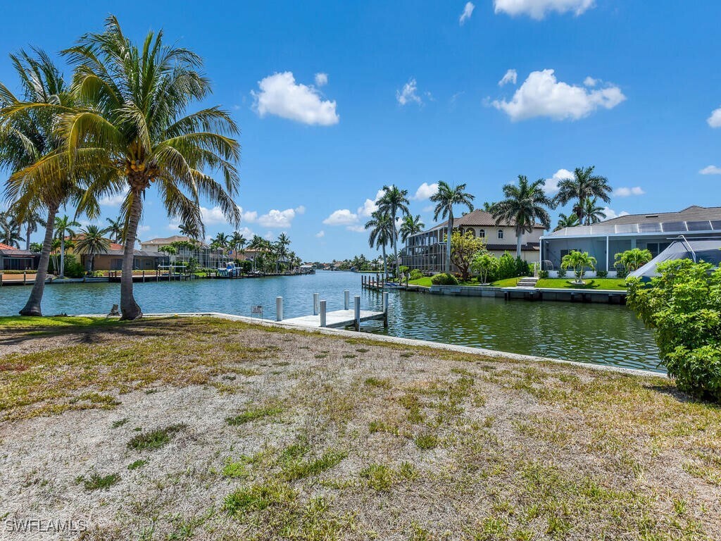 Property Photo: 941 Moon Court FL 34145