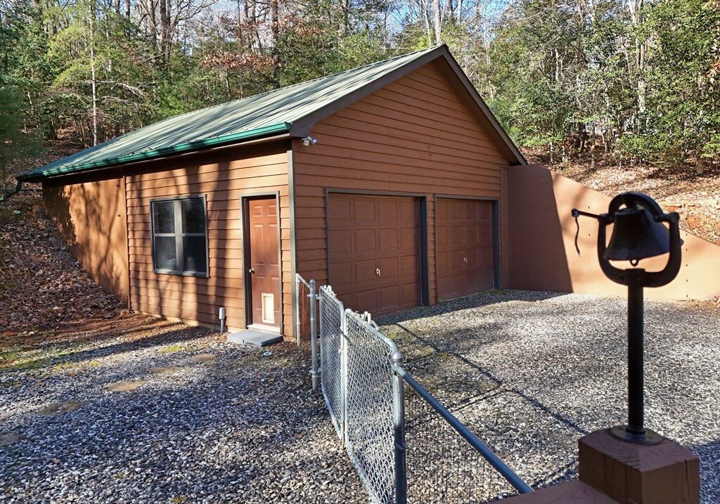 Property Photo: 13 Grace Ln GA 30512