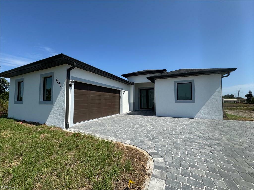 Property Photo: 4206 15th St SW FL 33976