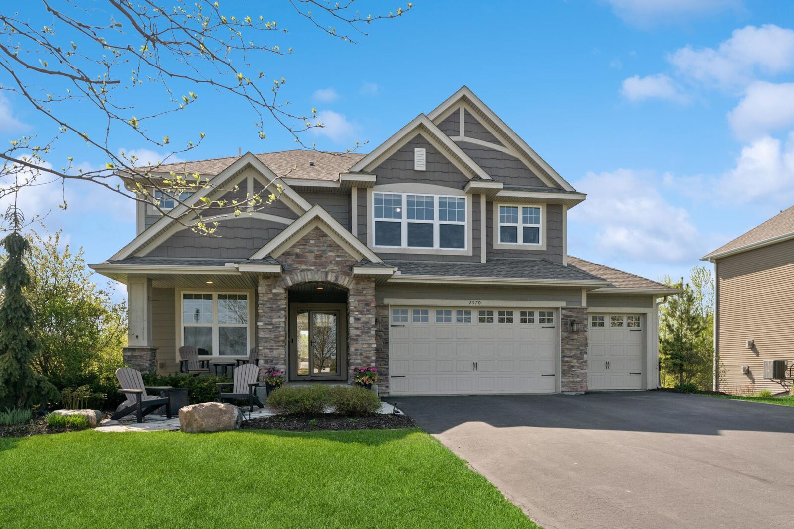 Property Photo:  2570 Fieldstone Drive  MN 55386 