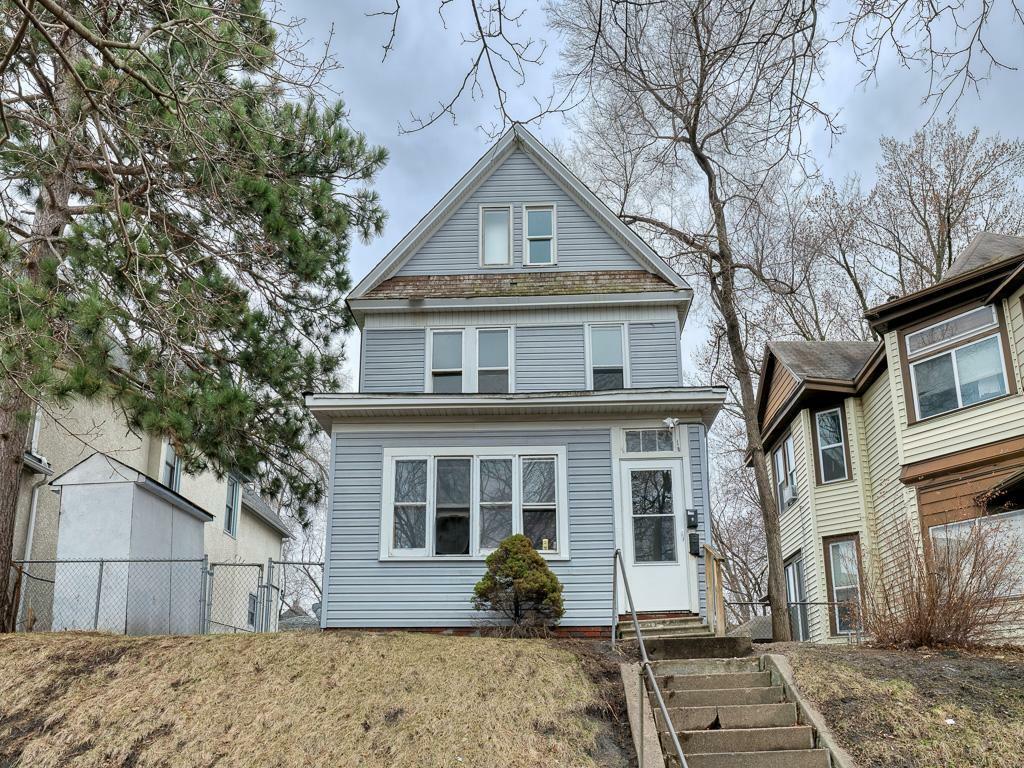 Property Photo: 818 Edmund Avenue MN 55104