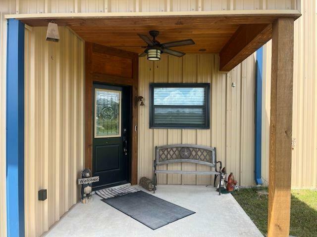 Property Photo: 2800 County Road 2330 TX 75773