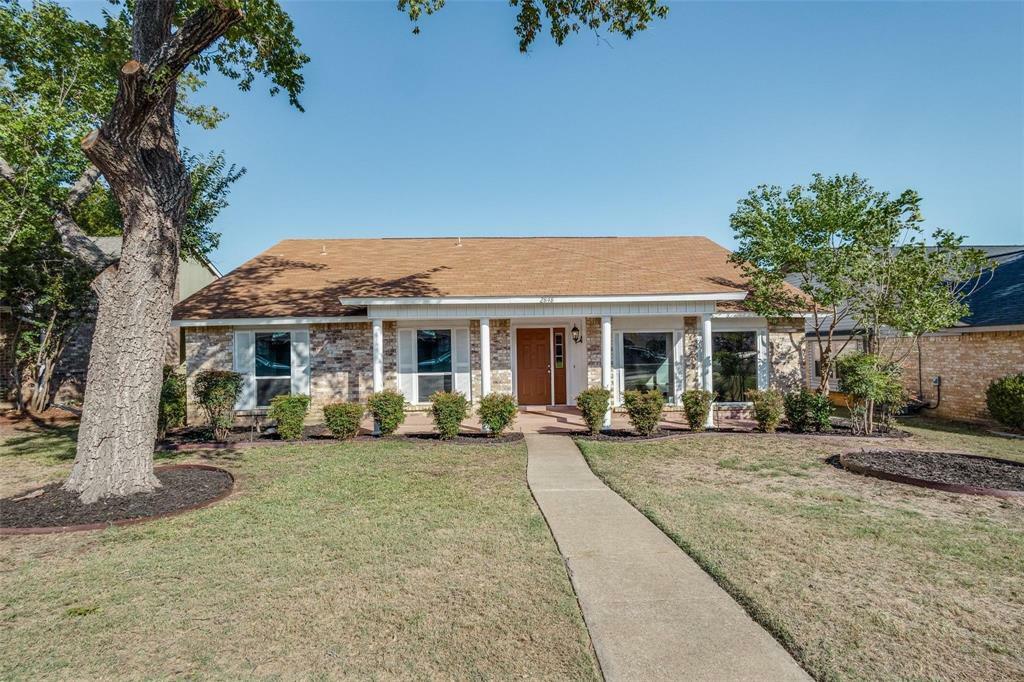 Property Photo: 2848 Oxford Lane TX 75028