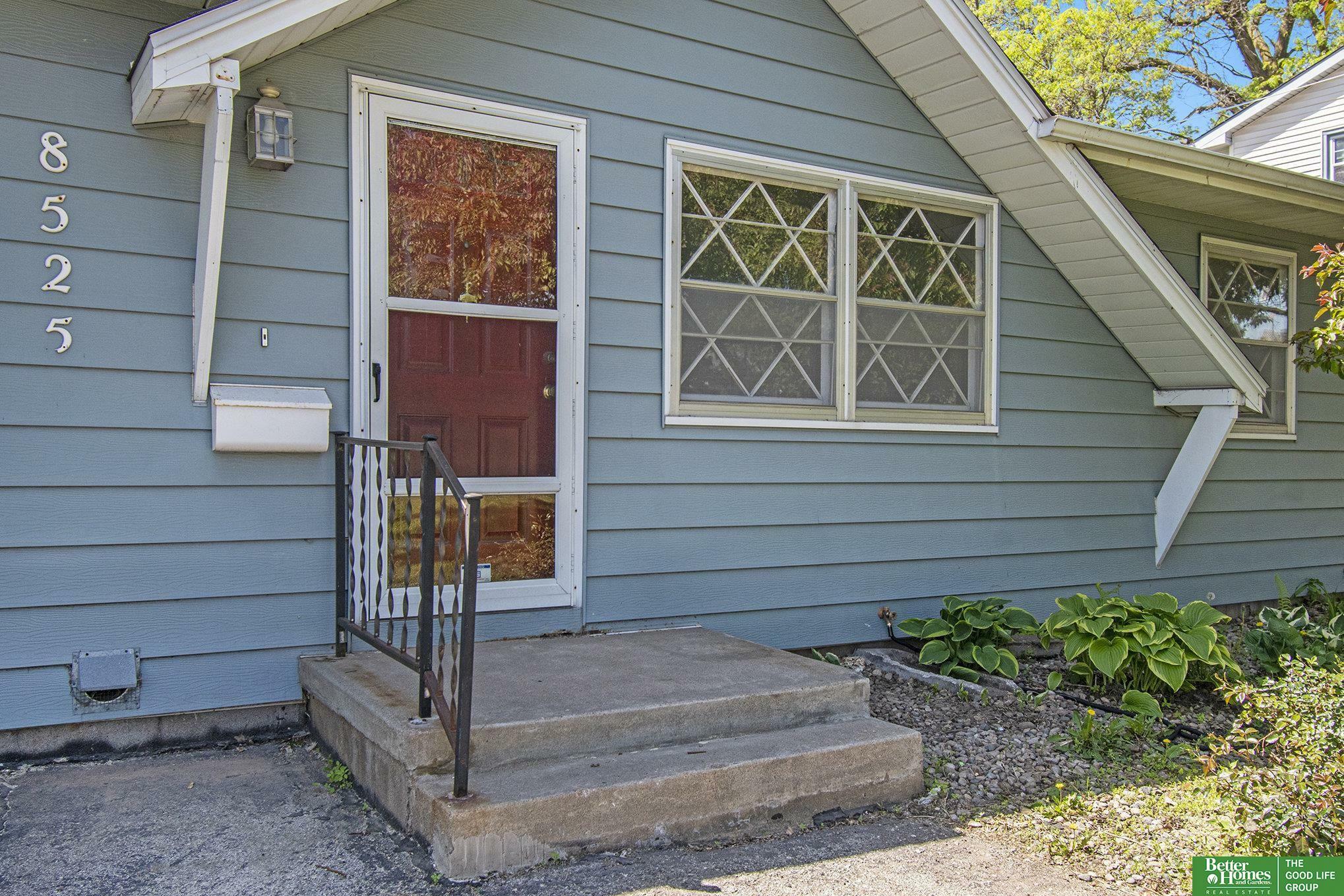 Property Photo: 8525 Parker Street NE 68114