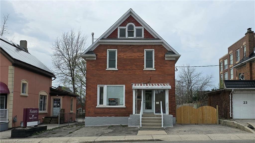 Photo de la propriété: 25 Bridgeport Road E ON N2L 2Y2