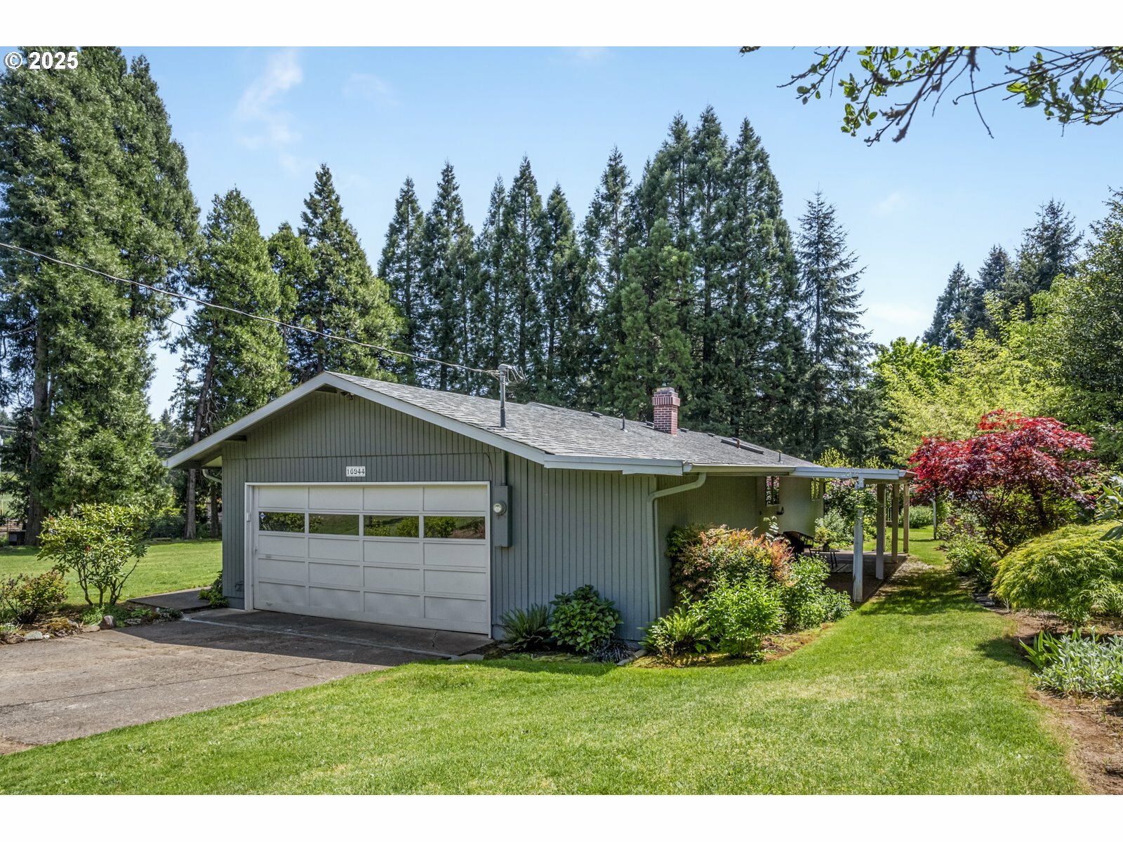 Property Photo: 16944 S Williams Rd OR 97004
