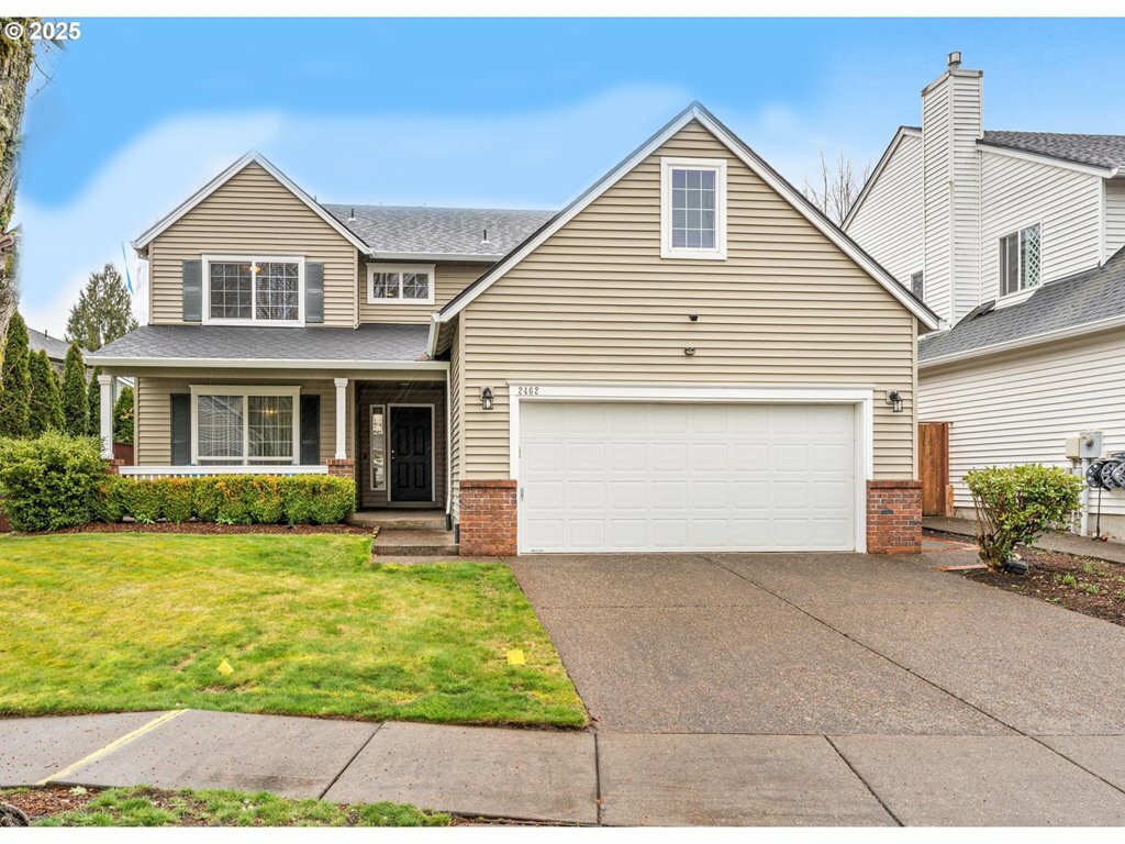 Property Photo: 2462 NE 11th Ave OR 97124