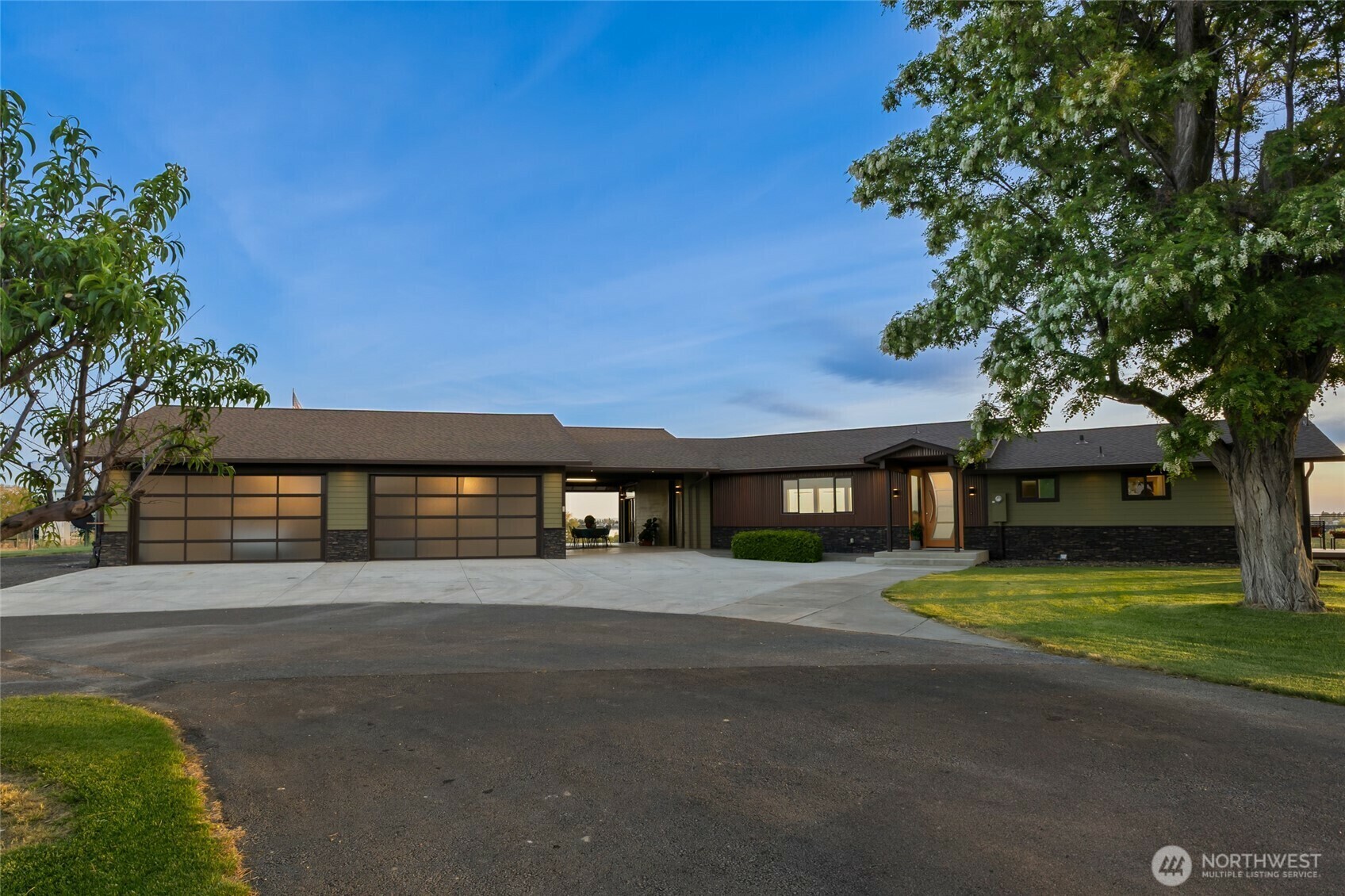 Property Photo: 2776 Elgin Road NE WA 98837