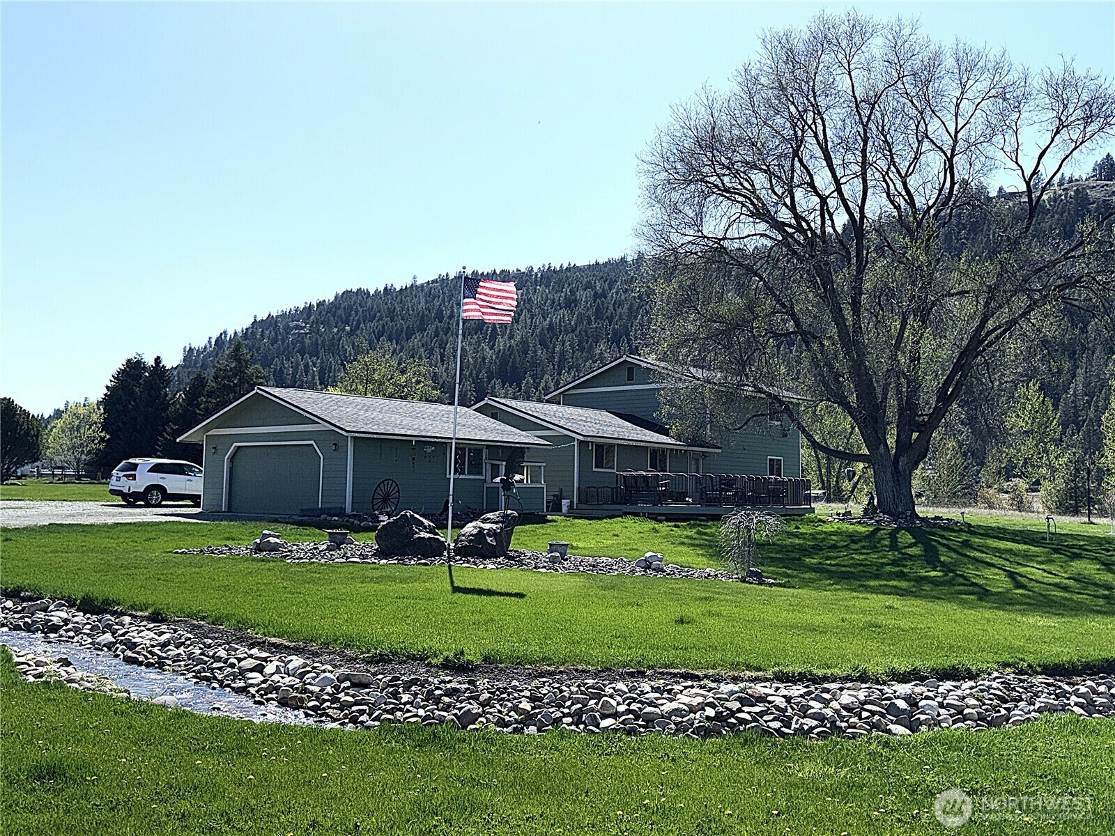Property Photo: 17643 Highway 21 N WA 99150