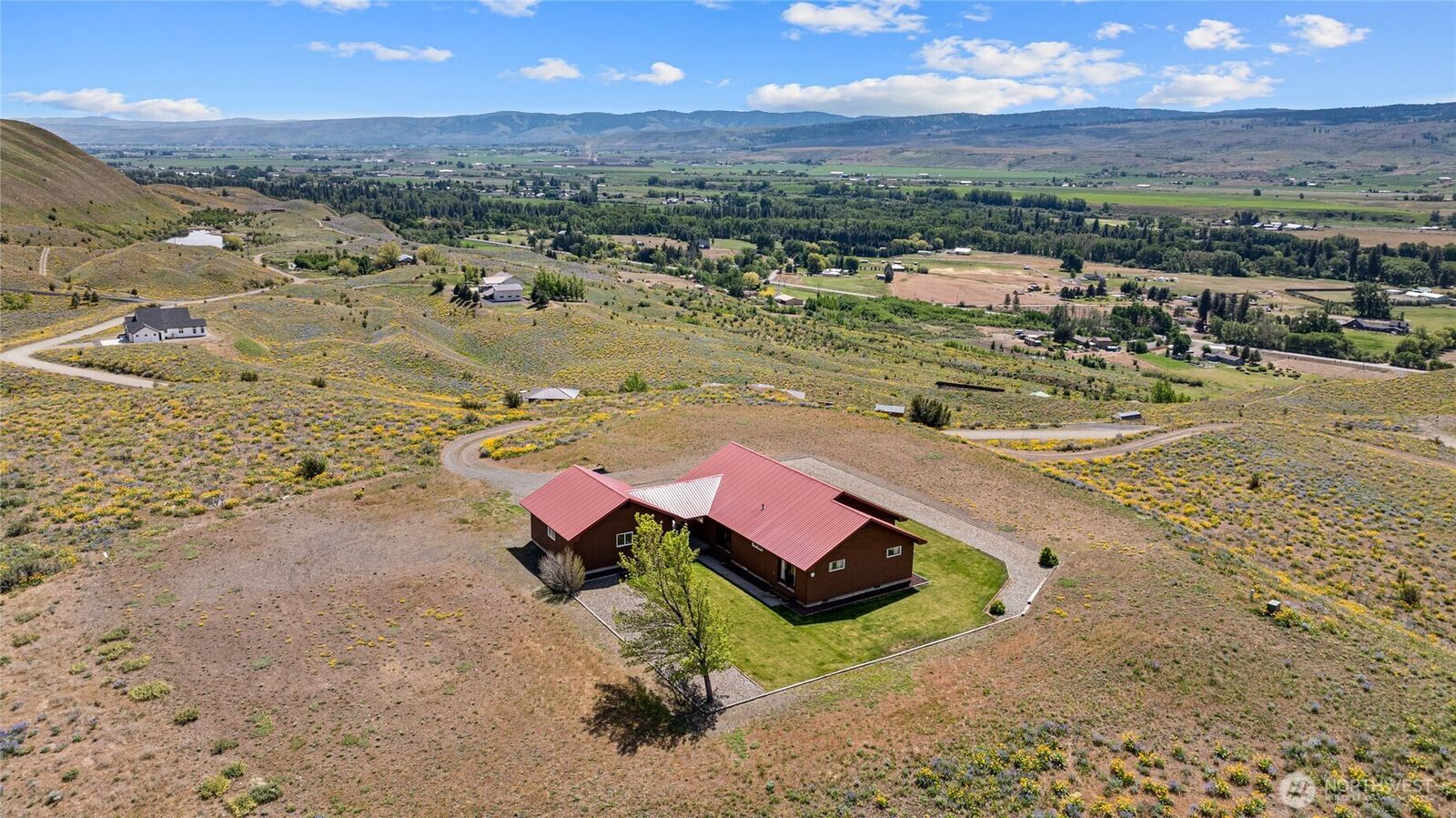 Property Photo: 270 Indian Lake Drive WA 98926
