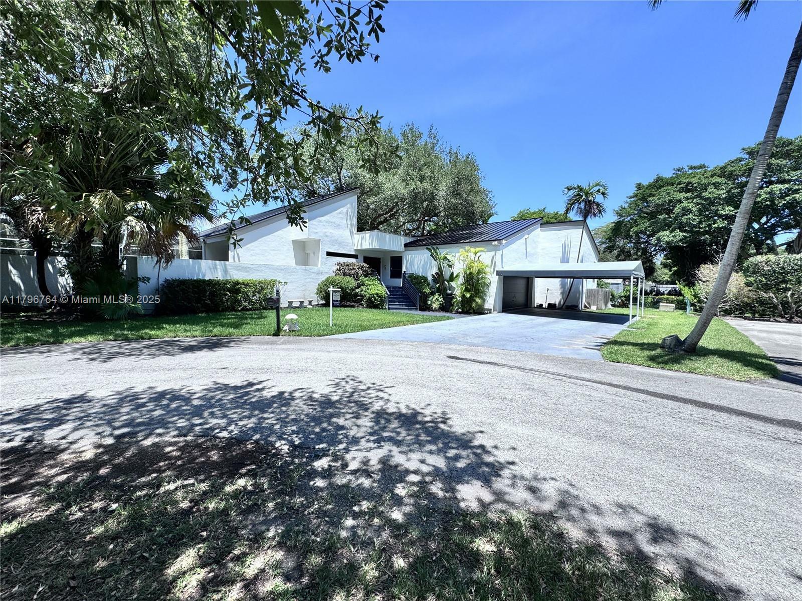 7605 SW 160th Ter  Palmetto Bay FL 33157 photo