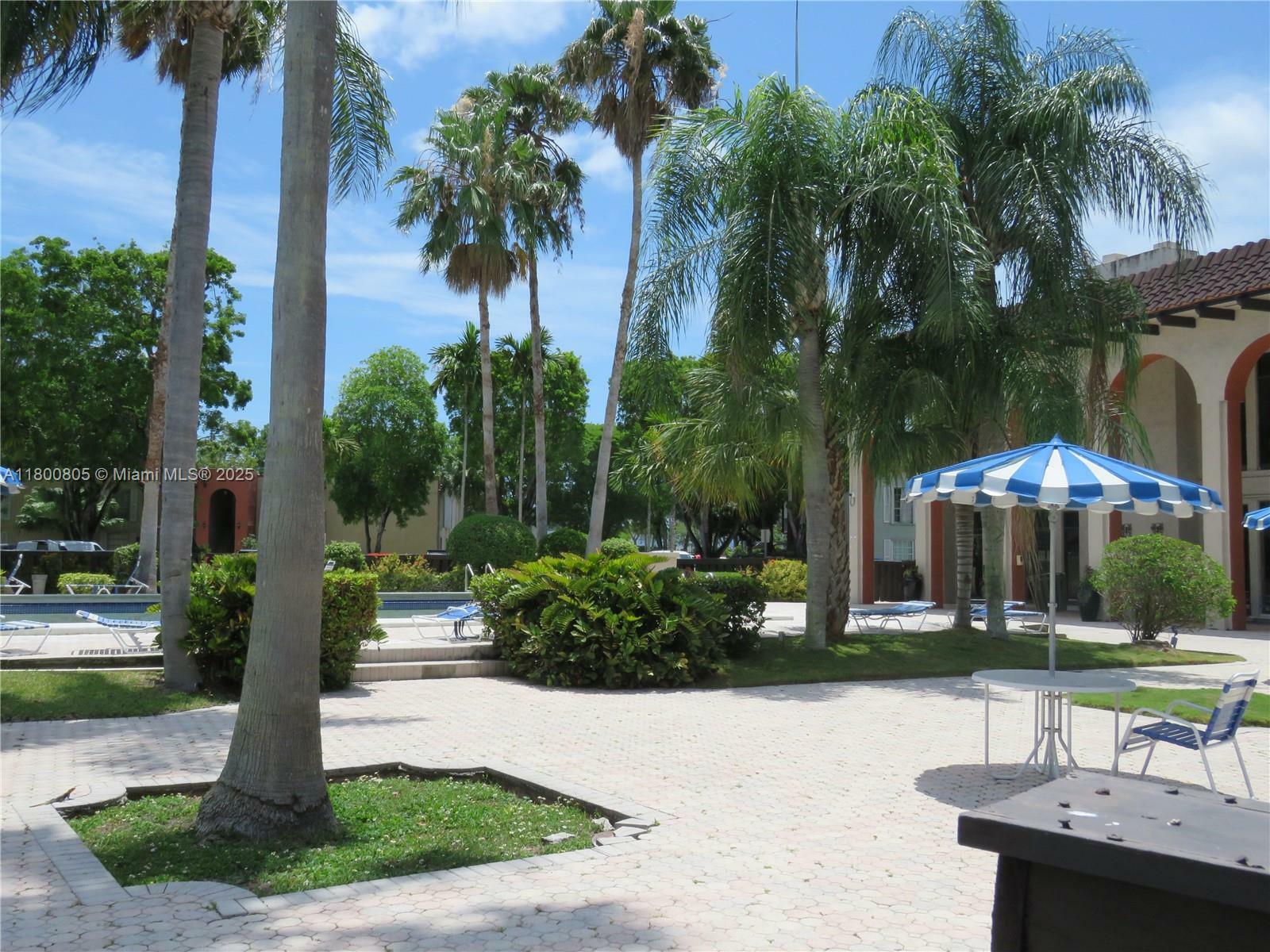 10822 N Kendall Dr S14  Miami FL 33176 photo