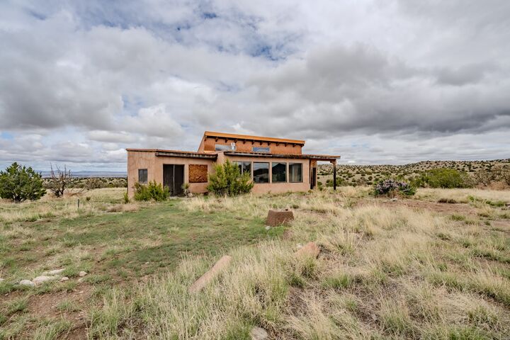 Property Photo:  28 Cliff View Drive  NM 87010 