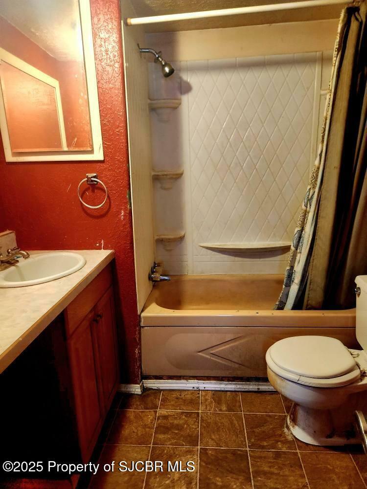 Property Photo: 5 Road 3188 NM 87410