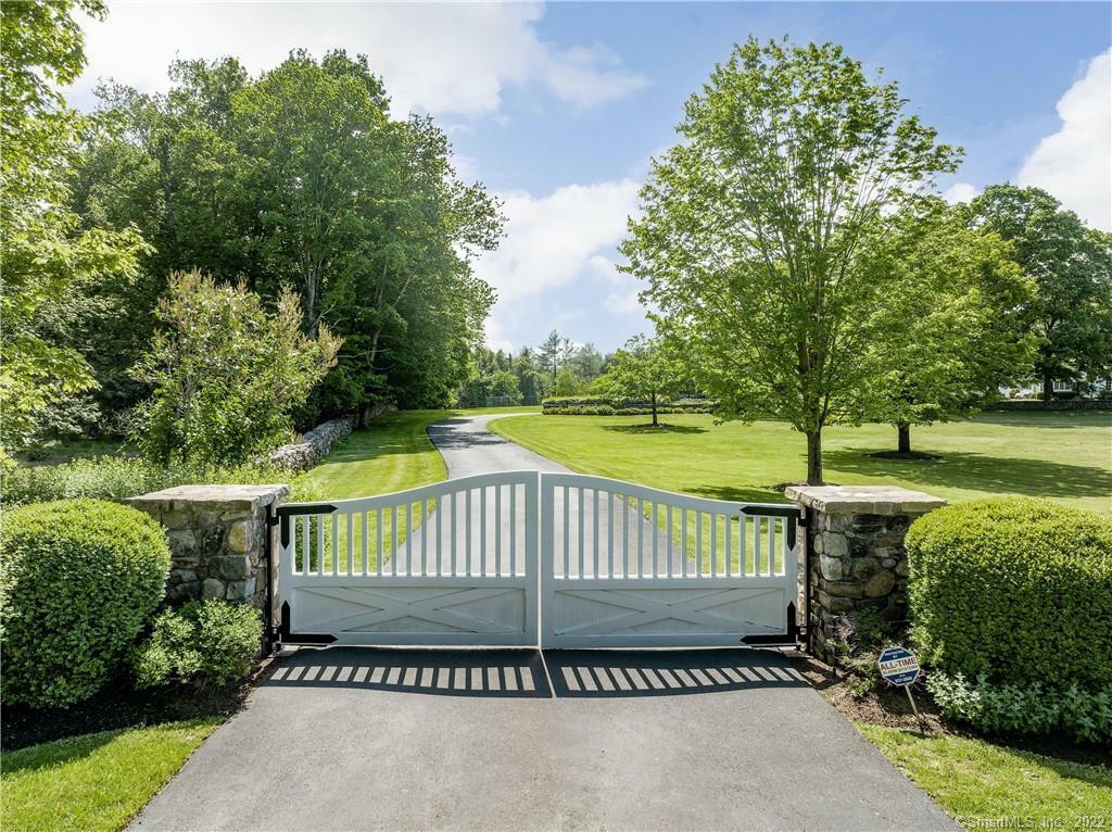 Property Photo:  229 Umpawaug Road  CT 06896 