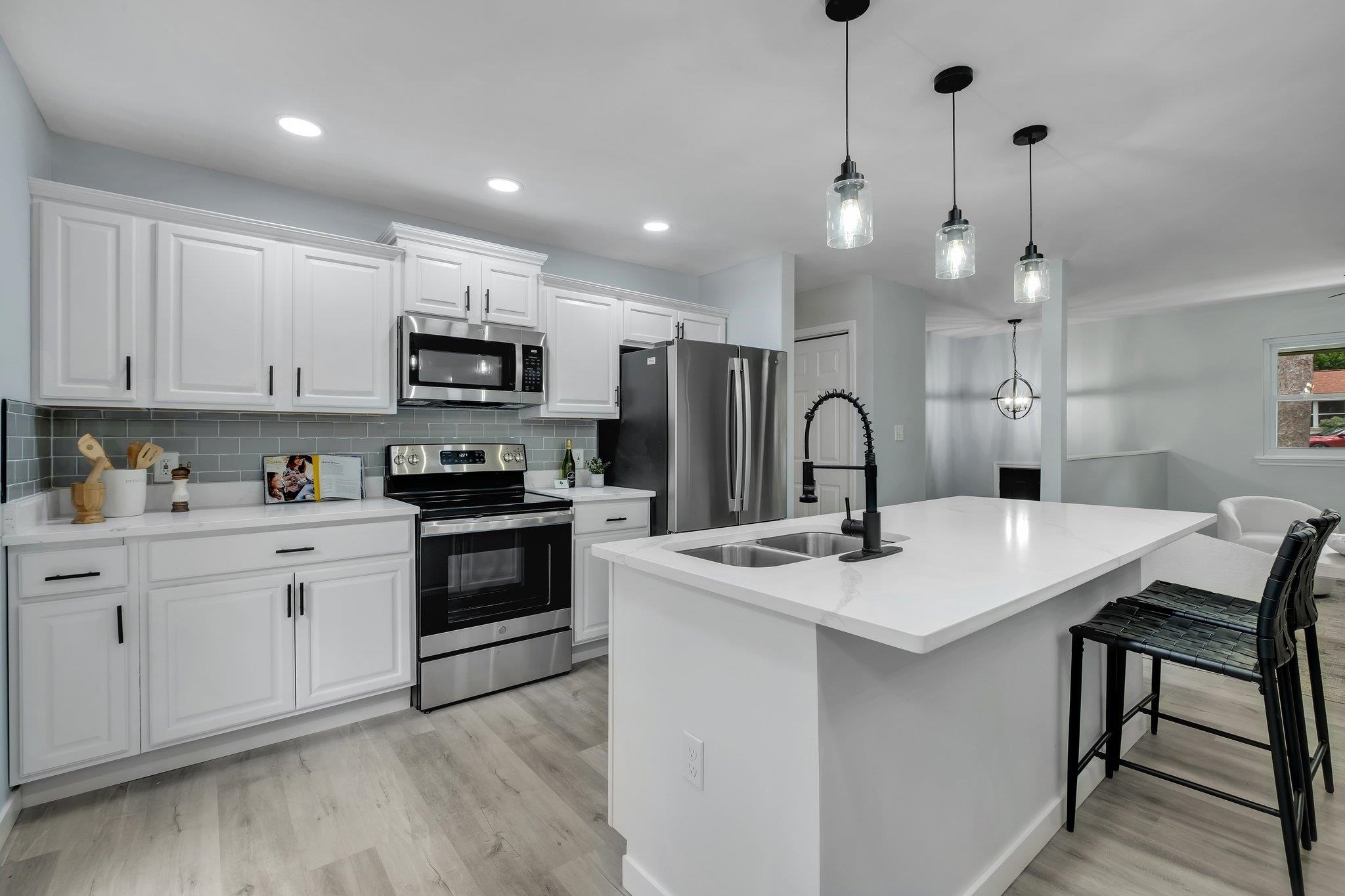 Property Photo: 302 Glenview Drive FL 32303