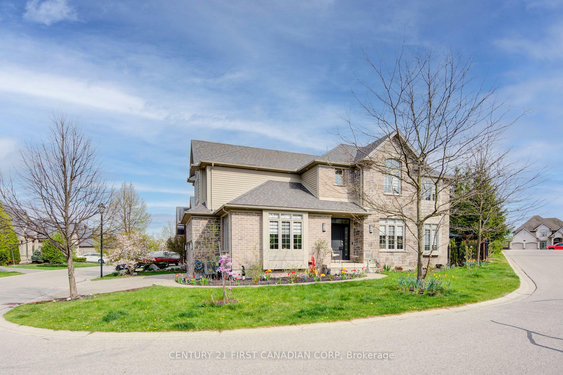 Property Photo: 515 Skyline Avenue 42 ON N5X 4L2