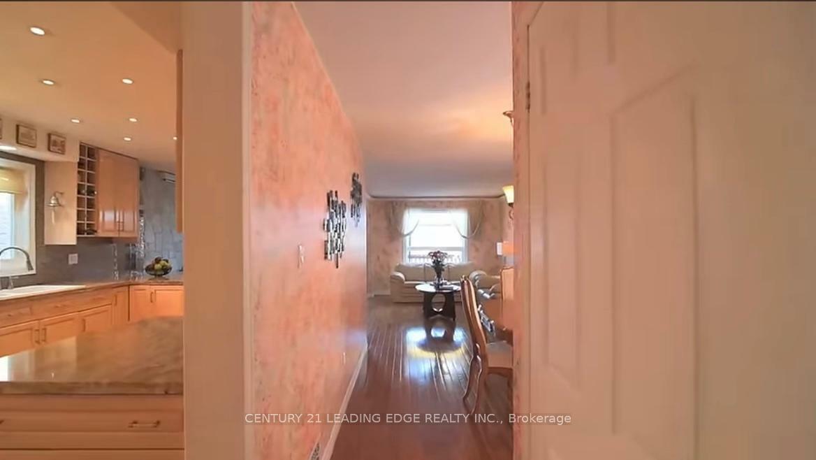 Property Photo: 47 Hewitt Crescent ON L1S 7A6