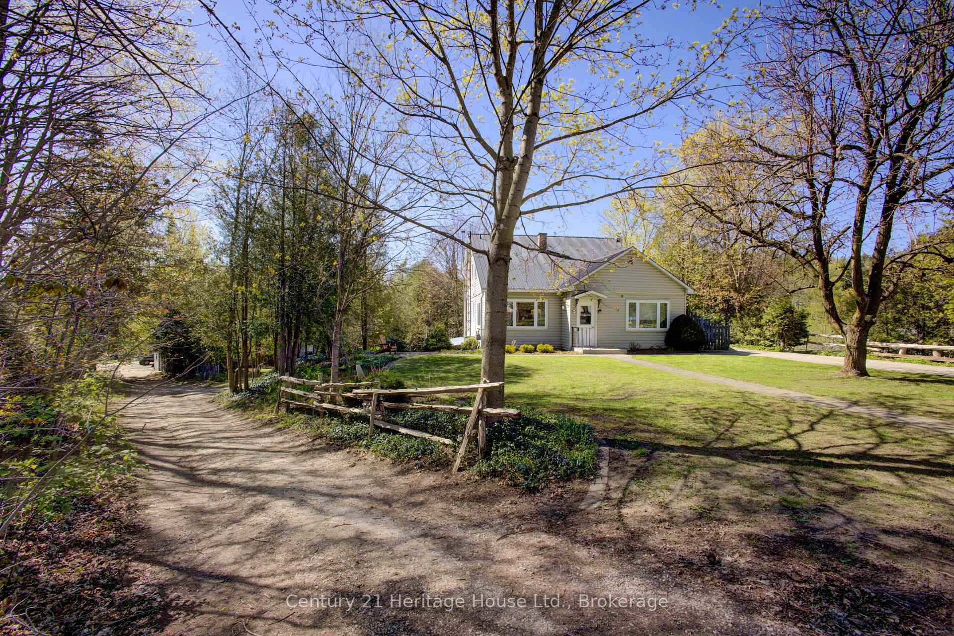 Photo de la propriété: 244 Albert Street N ON N0G 1R0