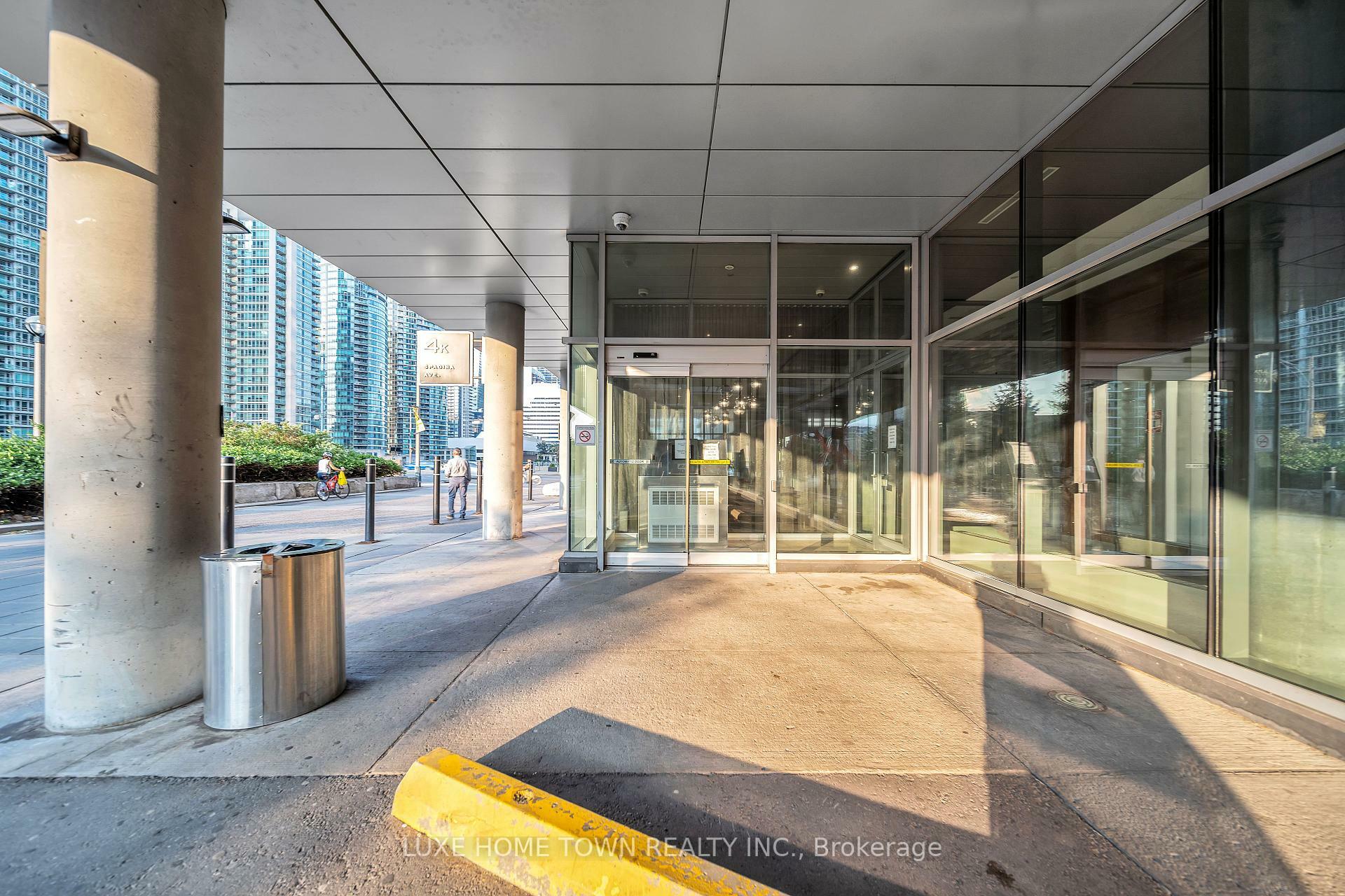 Property Photo: 4K Spadina Avenue 711 ON M5V 3Y9