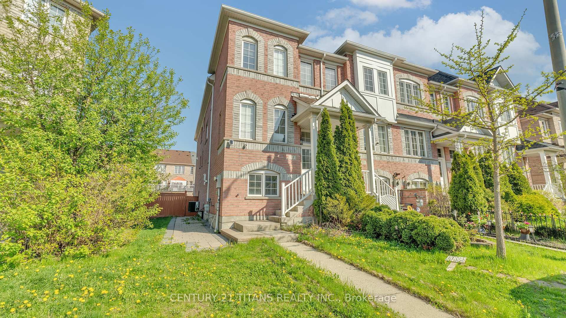 55 Wilkes Crescent  Toronto ON M1L 0B4 photo