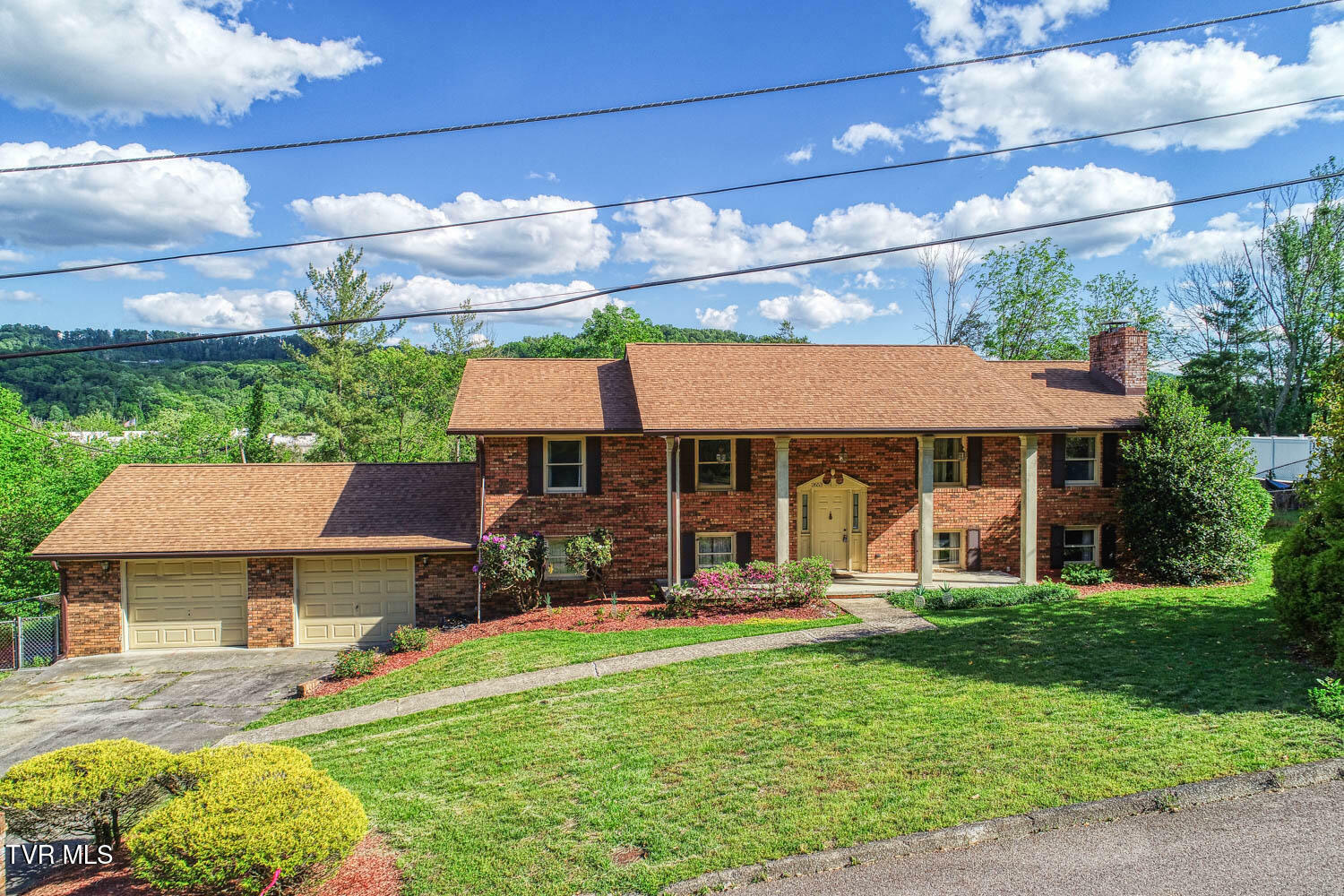 Property Photo: 2653 Suffolk Street TN 37660
