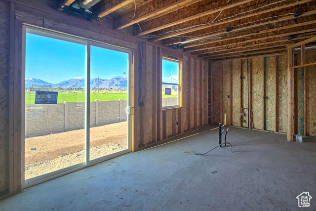 Property Photo: 816 W 1710 N UT 84653