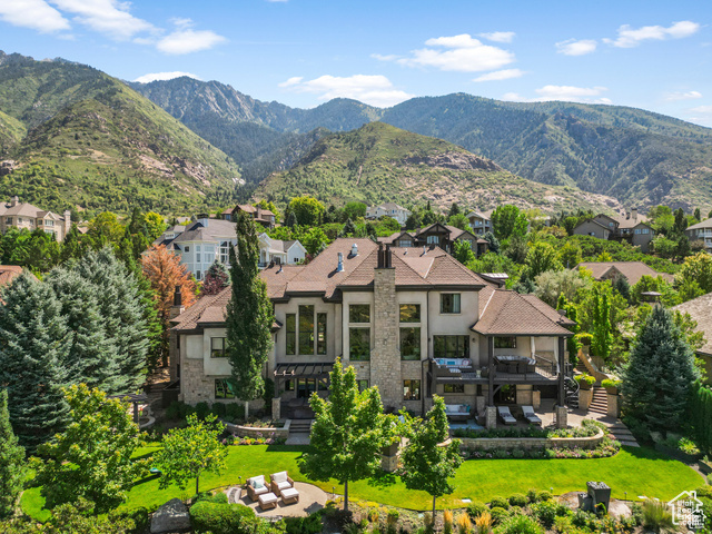 Property Photo: 15 E Snow Forest Ln UT 84092