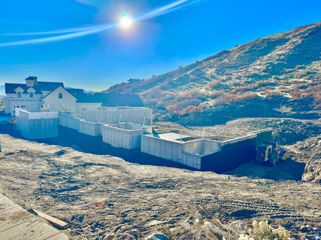 Property Photo:  1677 N Elk Ridge Ln 18  UT 84004 