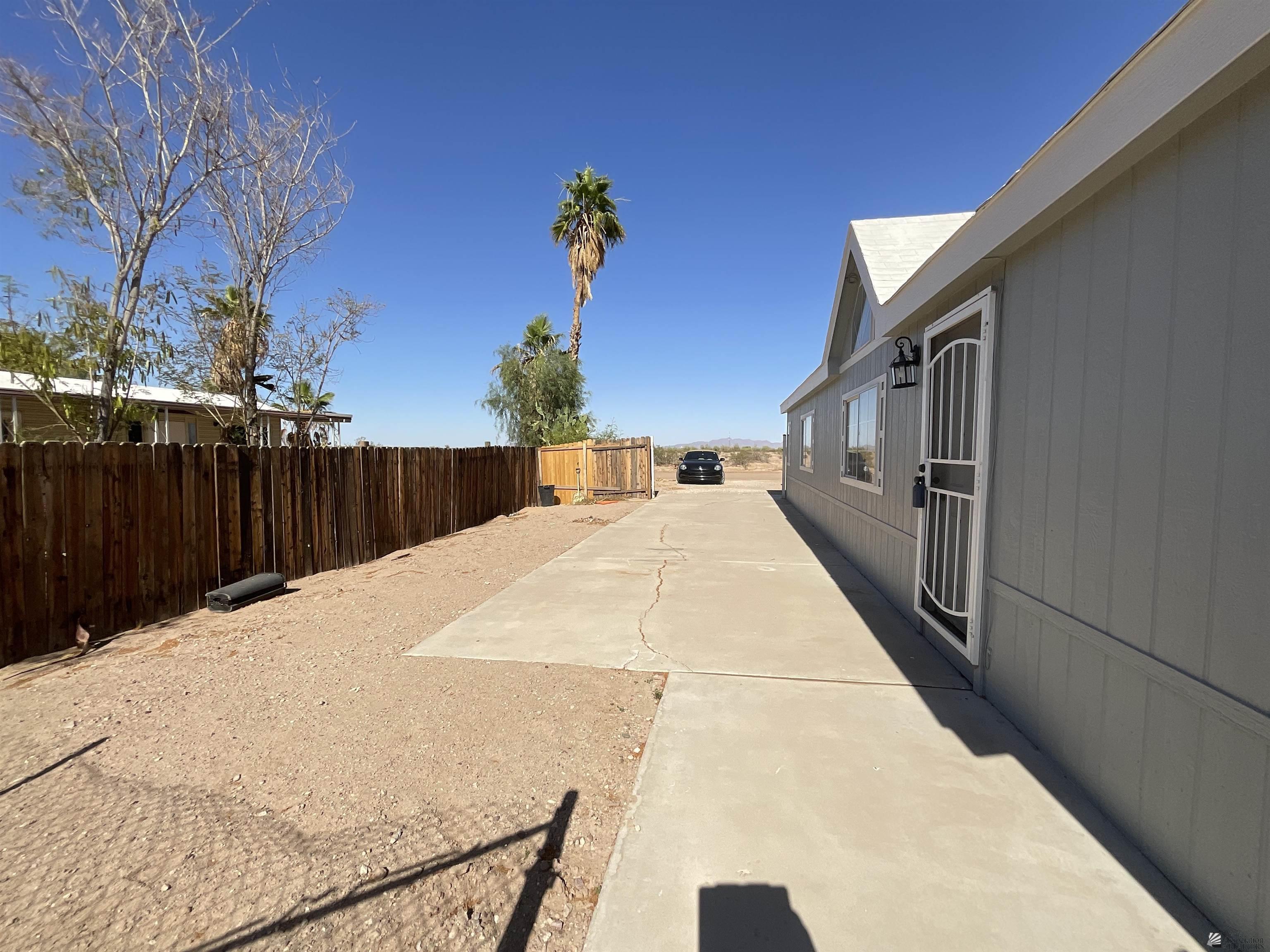 Property Photo: 8858 S Sommer Ave AZ 85356