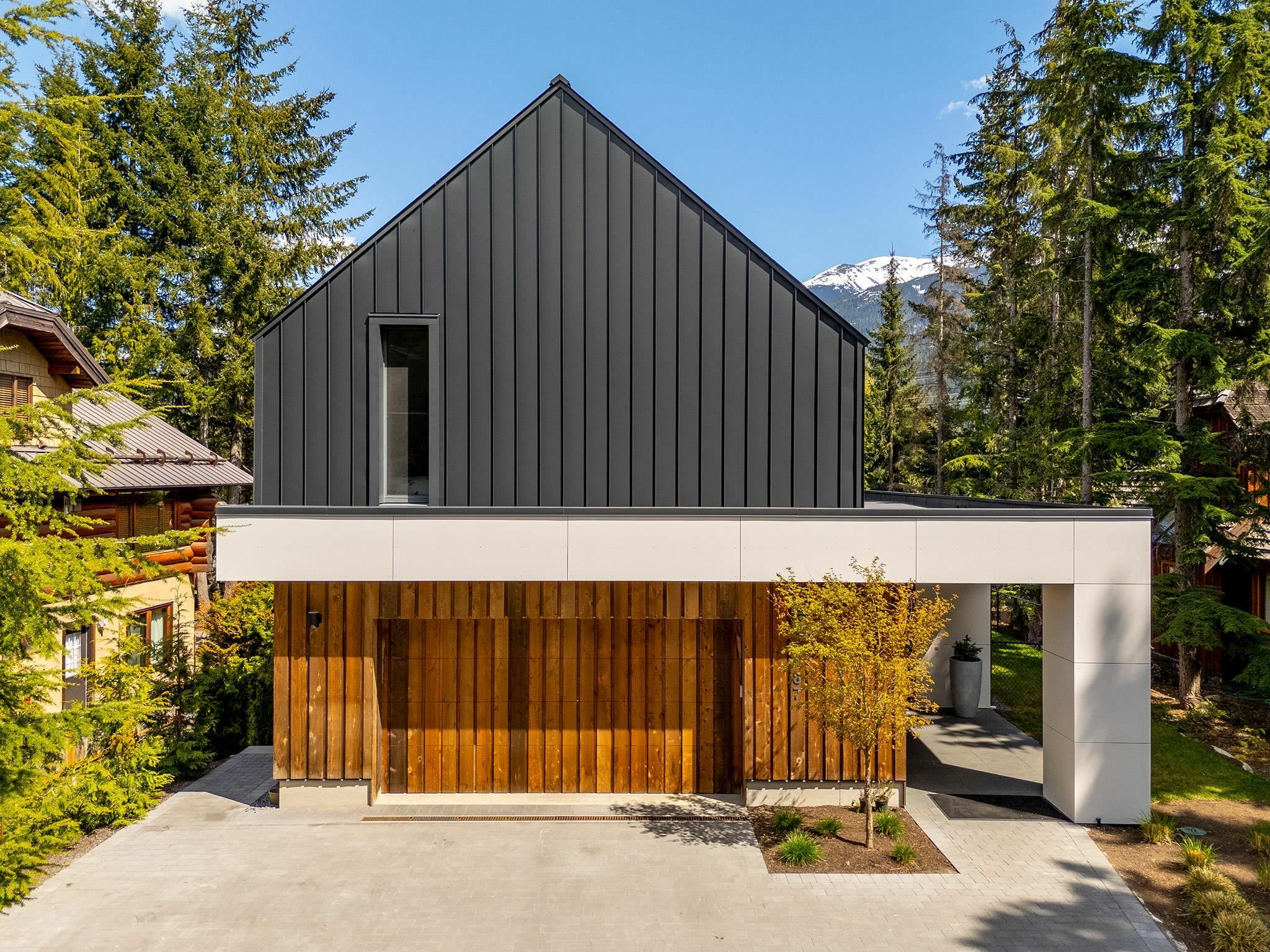 Property Photo: 6187 Eagle Drive BC V8E 0C6