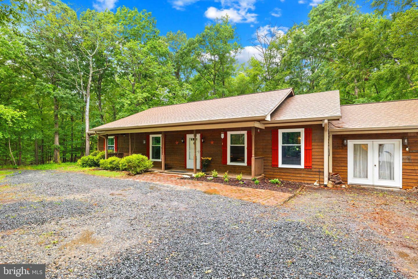 201 Hartlake Drive  Fredericksburg VA 22406 photo