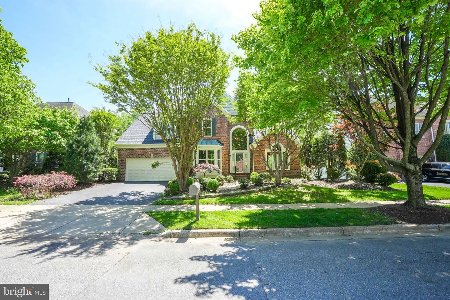 Property Photo: 9722 Clagett Farm Drive MD 20854