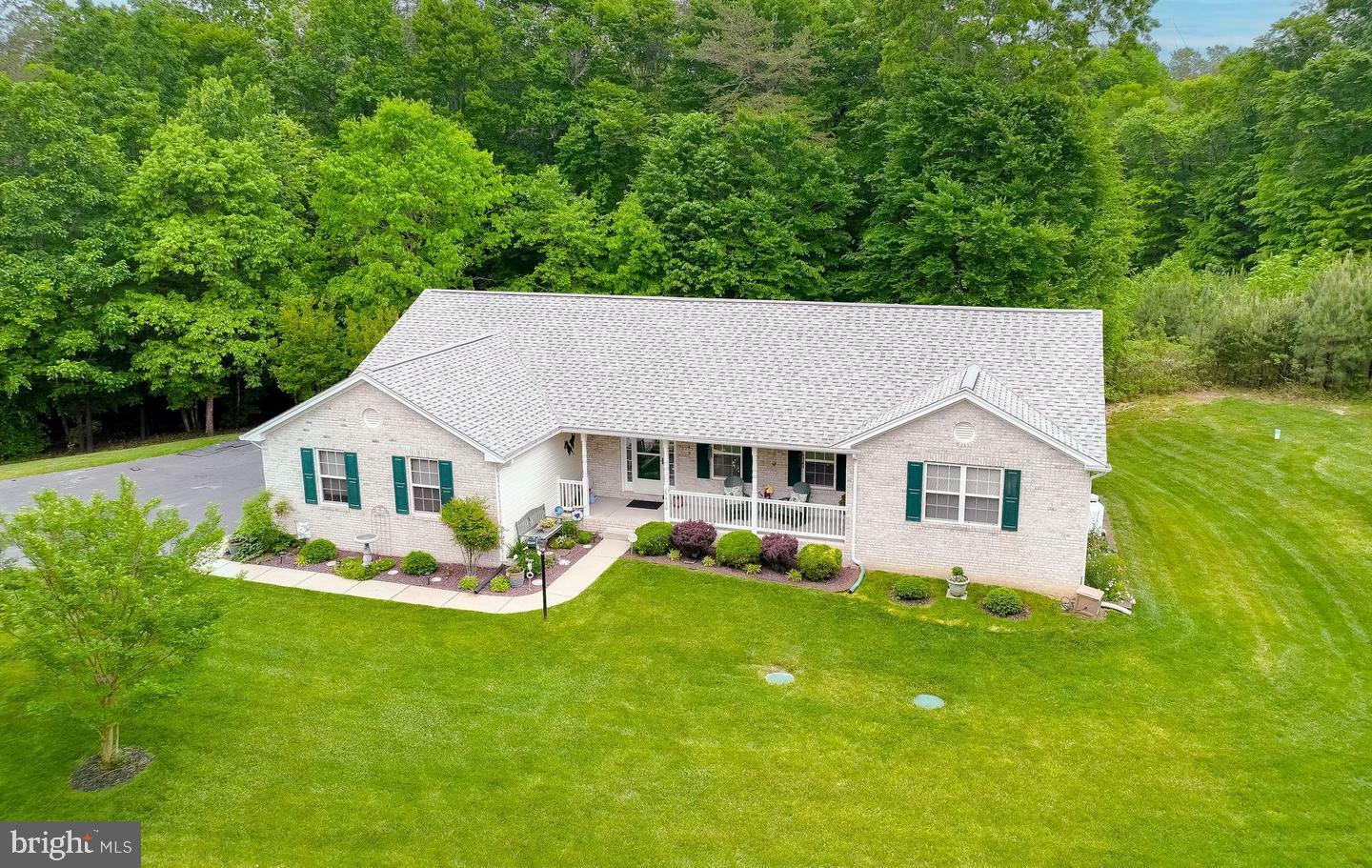 Property Photo: 15930 Pointe Meadow Court MD 20613