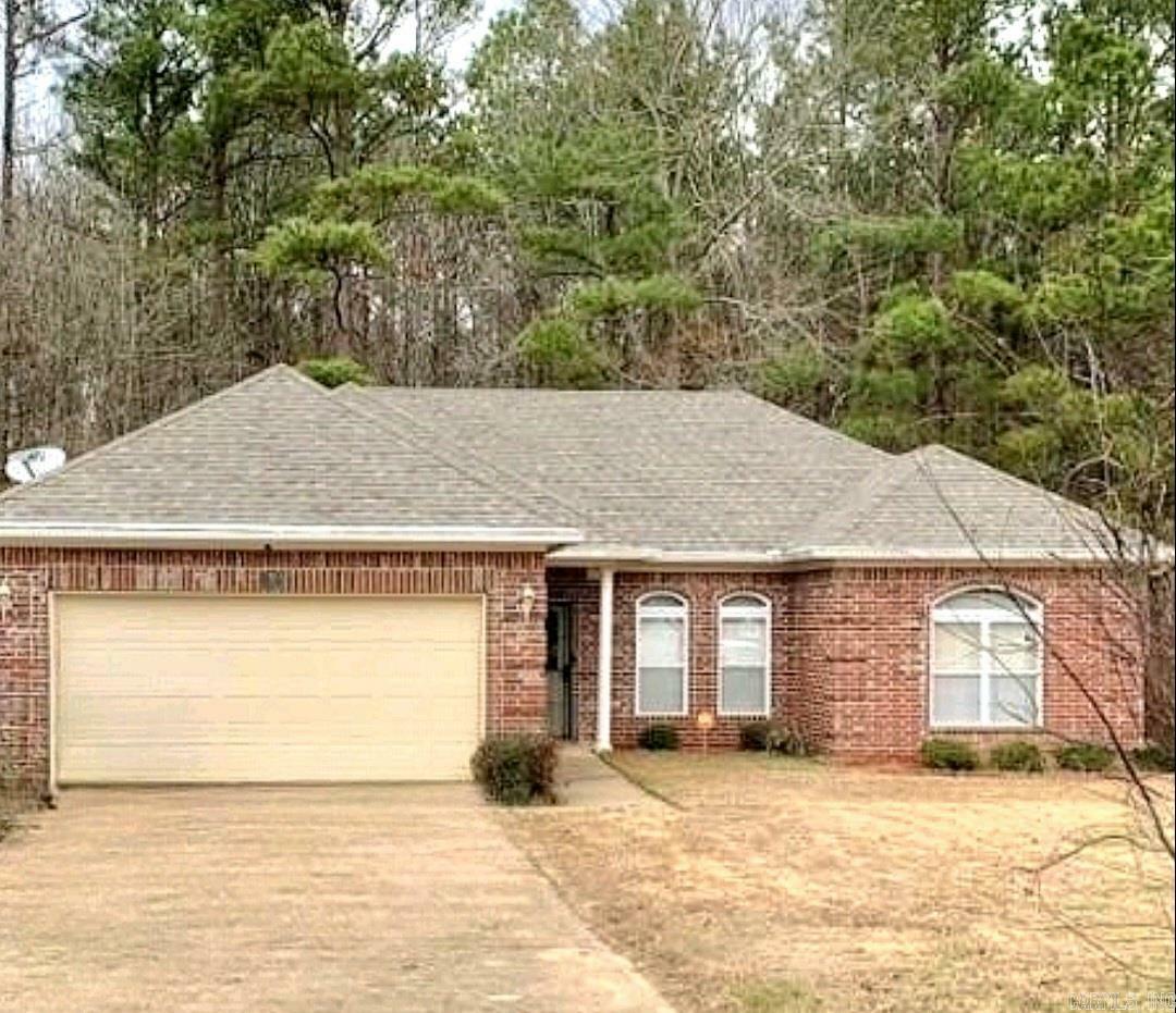 Property Photo: 8 Tombstone Court AR 72209