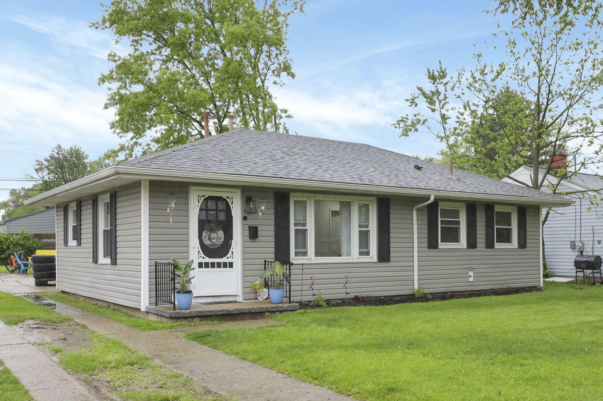 Property Photo: 4538 Grimsby Road OH 43227