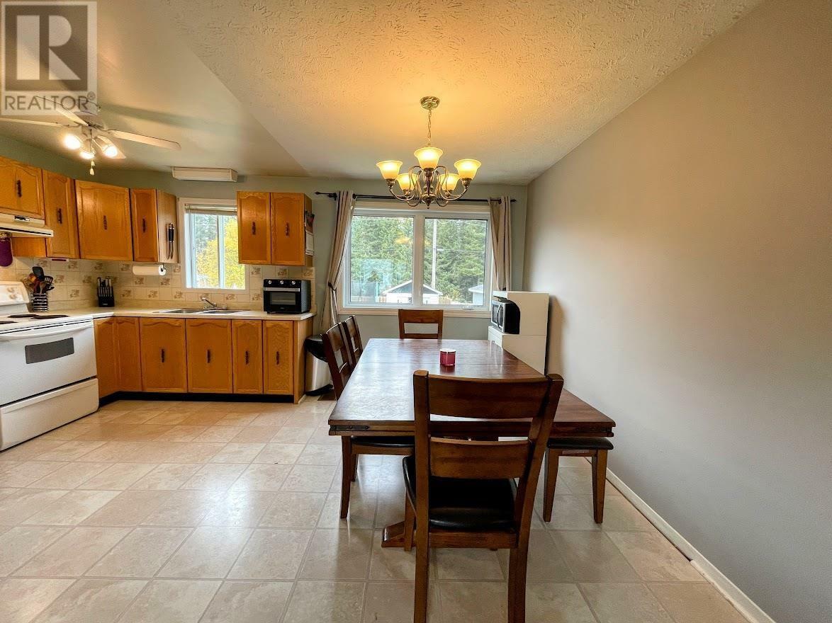 Property Photo: 52 Matachewan Rd ON P0T 2C0
