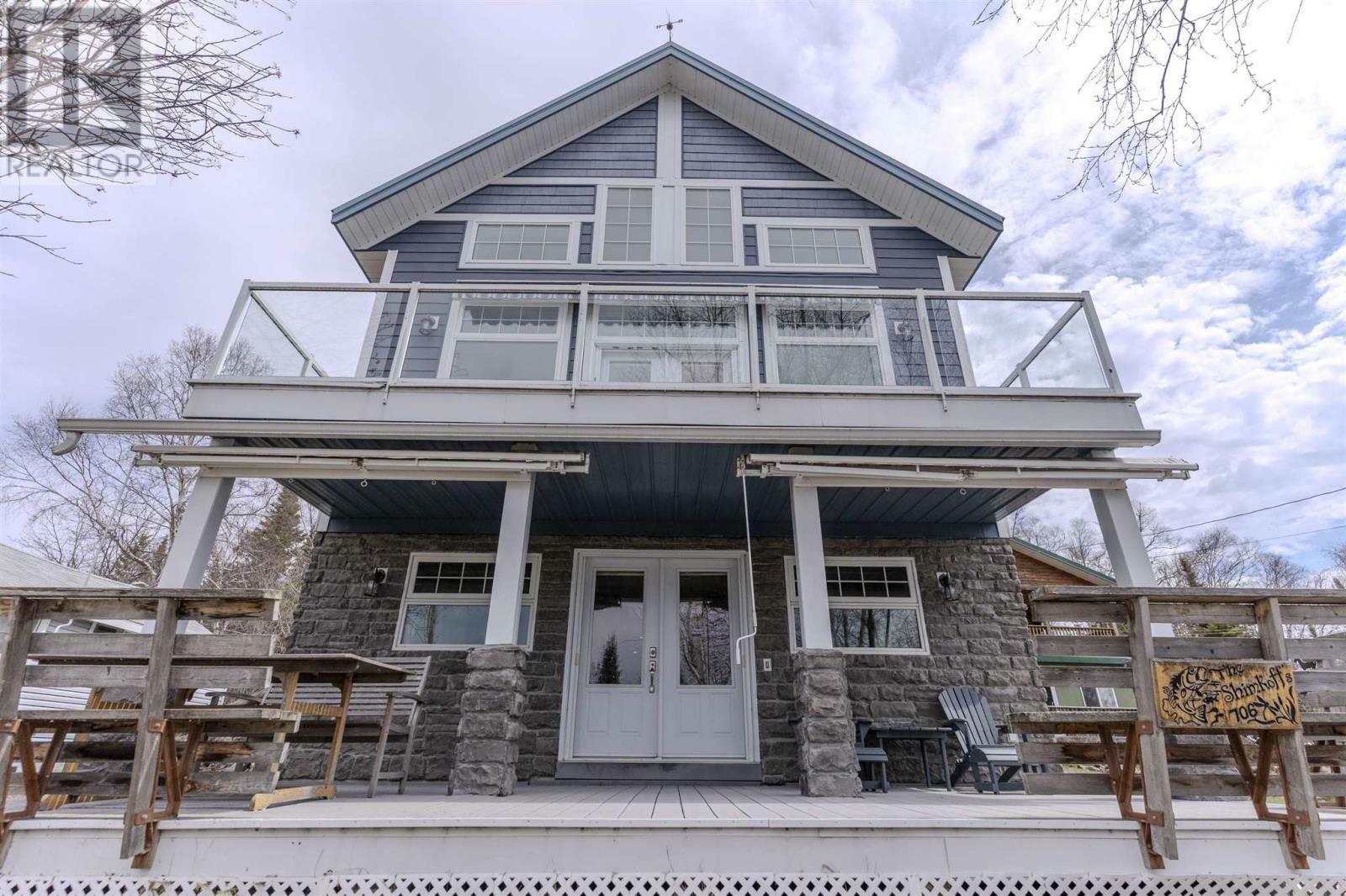 Property Photo: 706 East Green Bay Rd ON P7A 0H5