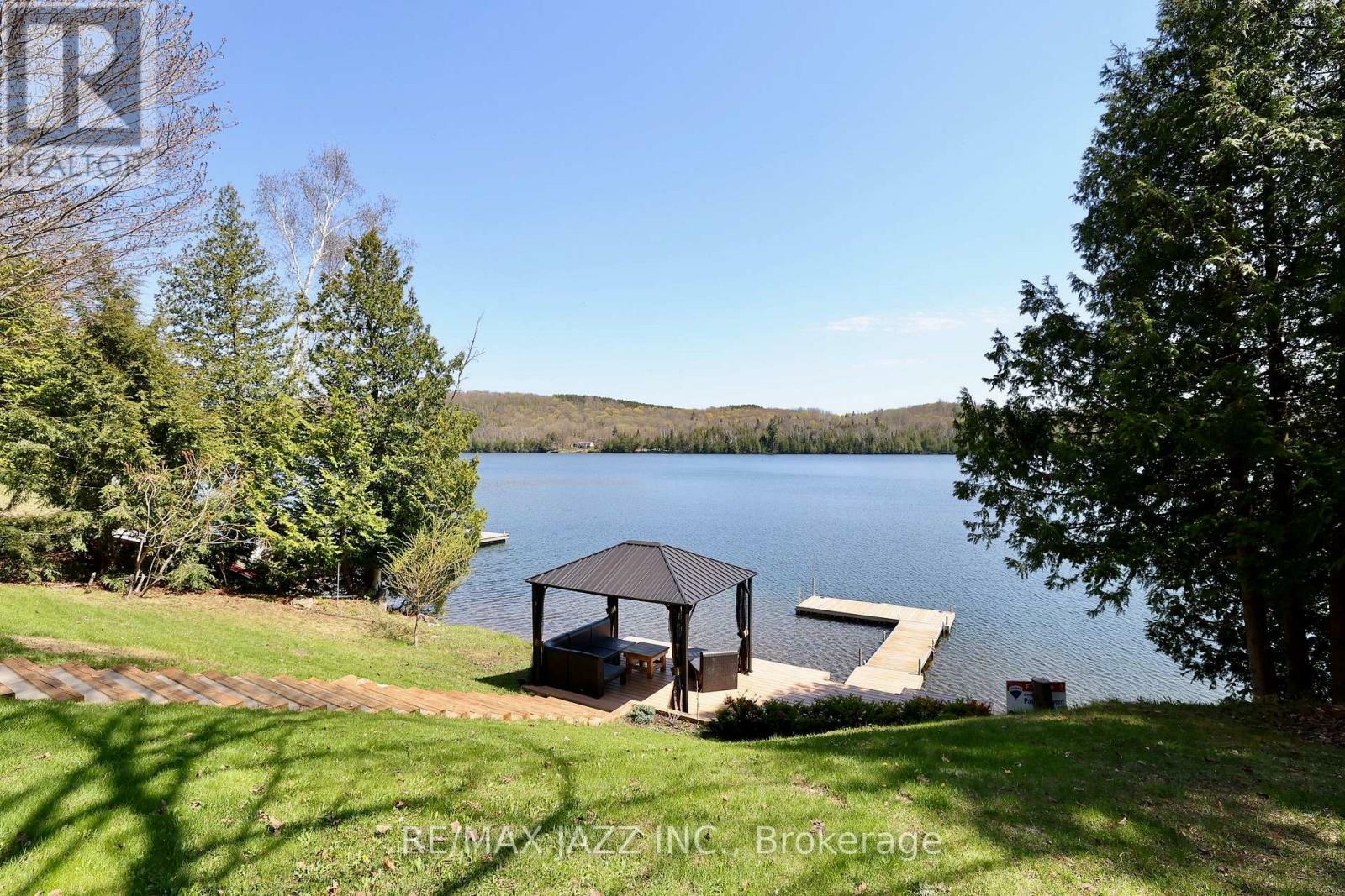 Property Photo: 8 Willys Lane ON K0J 2E0