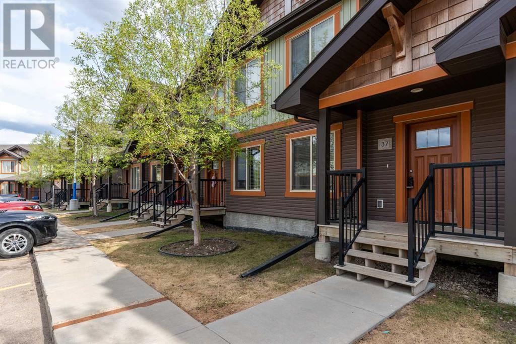 Property Photo: 4008 41 Avenue SK S9V 1Y5