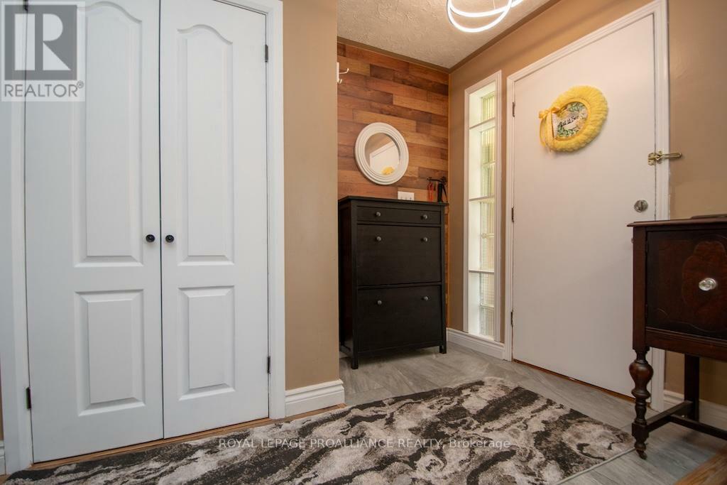 Property Photo: 1060 Glendale Drive ON K9H 6M4