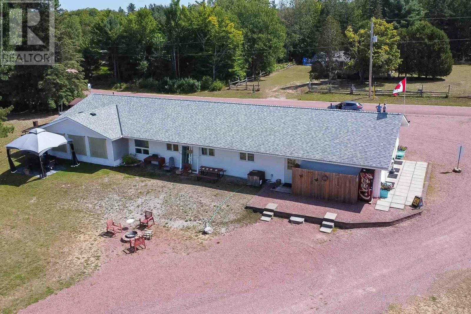 Property Photo: 2233 Hilton Rd ON P0R 1G0
