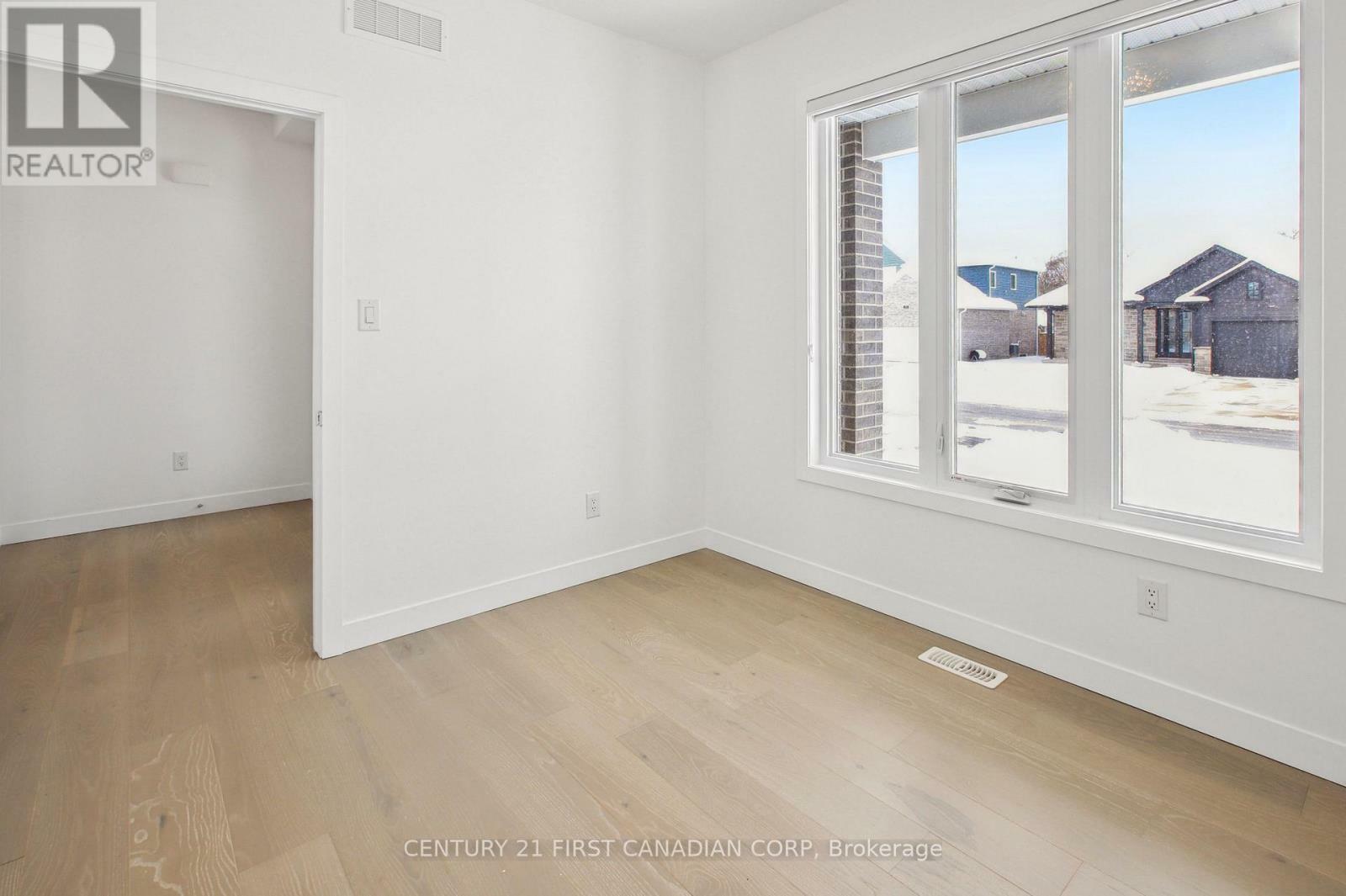Property Photo: 30 Spruce Crescent ON N0M 2K0