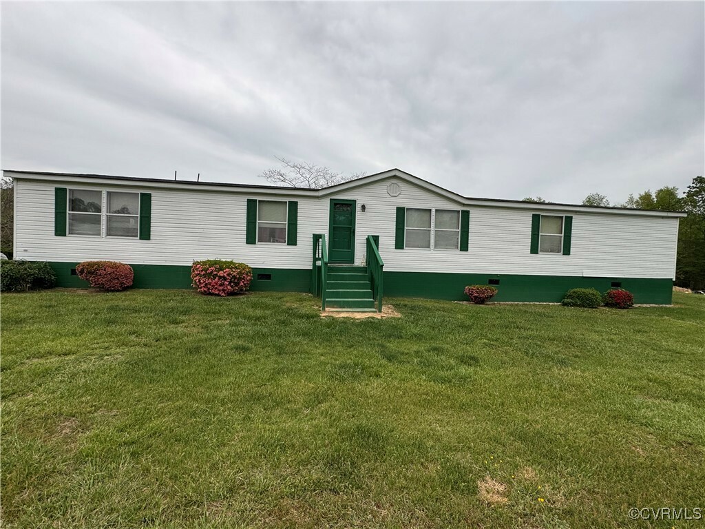 Property Photo: 1455 Hendricks Road VA 23958
