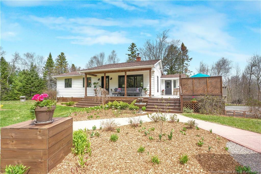 Property Photo: 9 Chateau Drive NB E3A 5K5