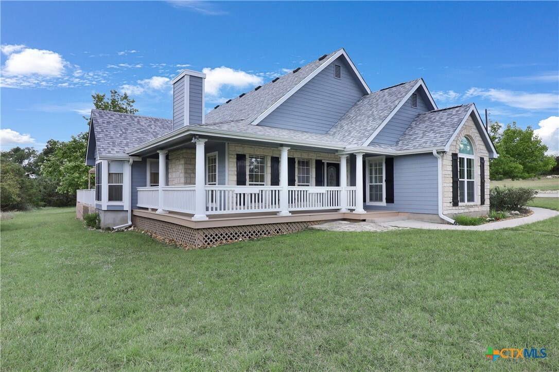 Property Photo: 834 Saddleridge Drive TX 78676