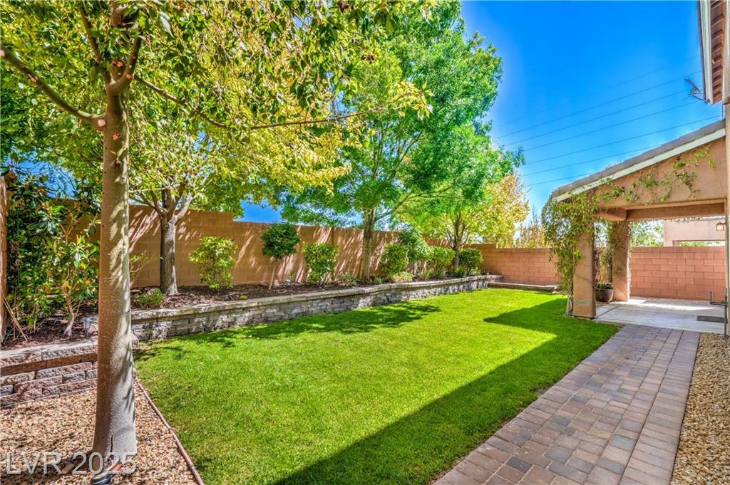 Property Photo: 10116 Nash Peak Avenue NV 89166