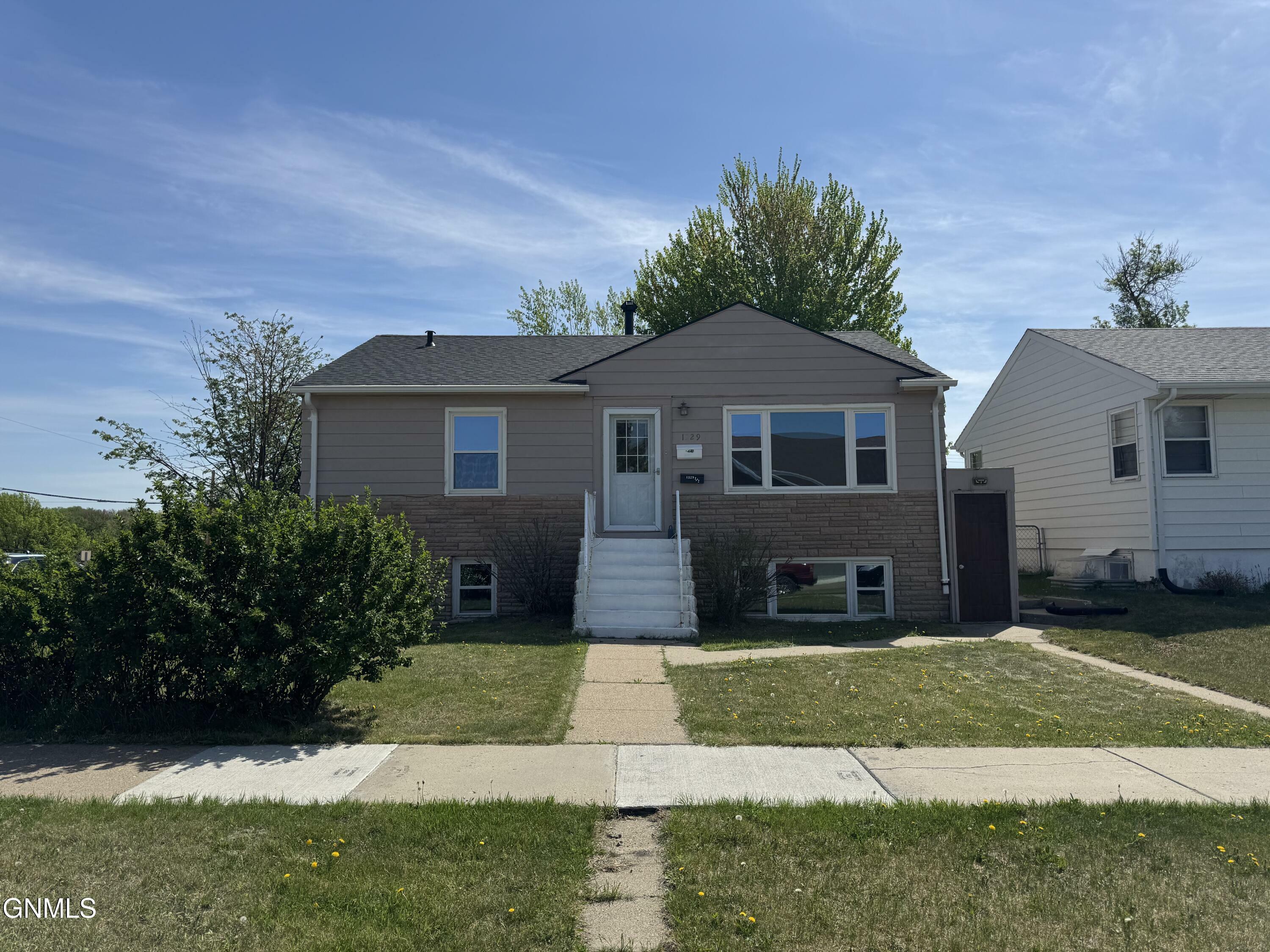 1329 14th Street N  Bismarck ND 58501 photo