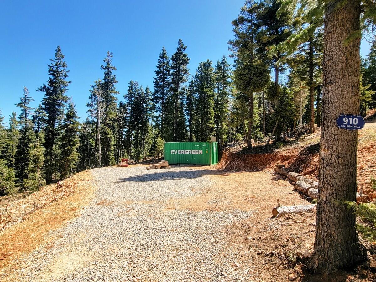Property Photo: 910 W Big Horn Cir UT 84762