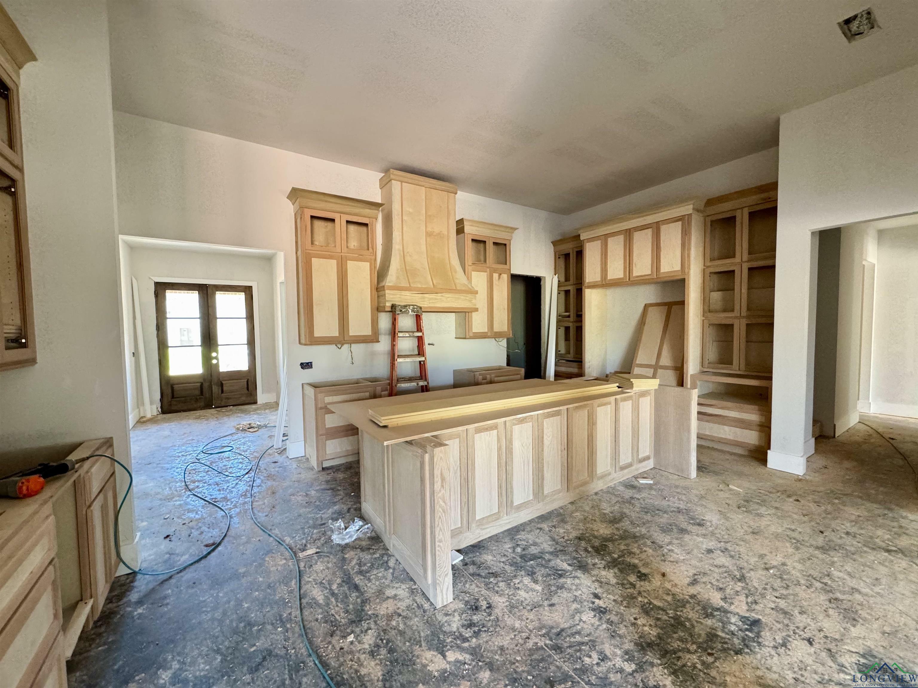 Property Photo: 205 Shortleaf TX 75605